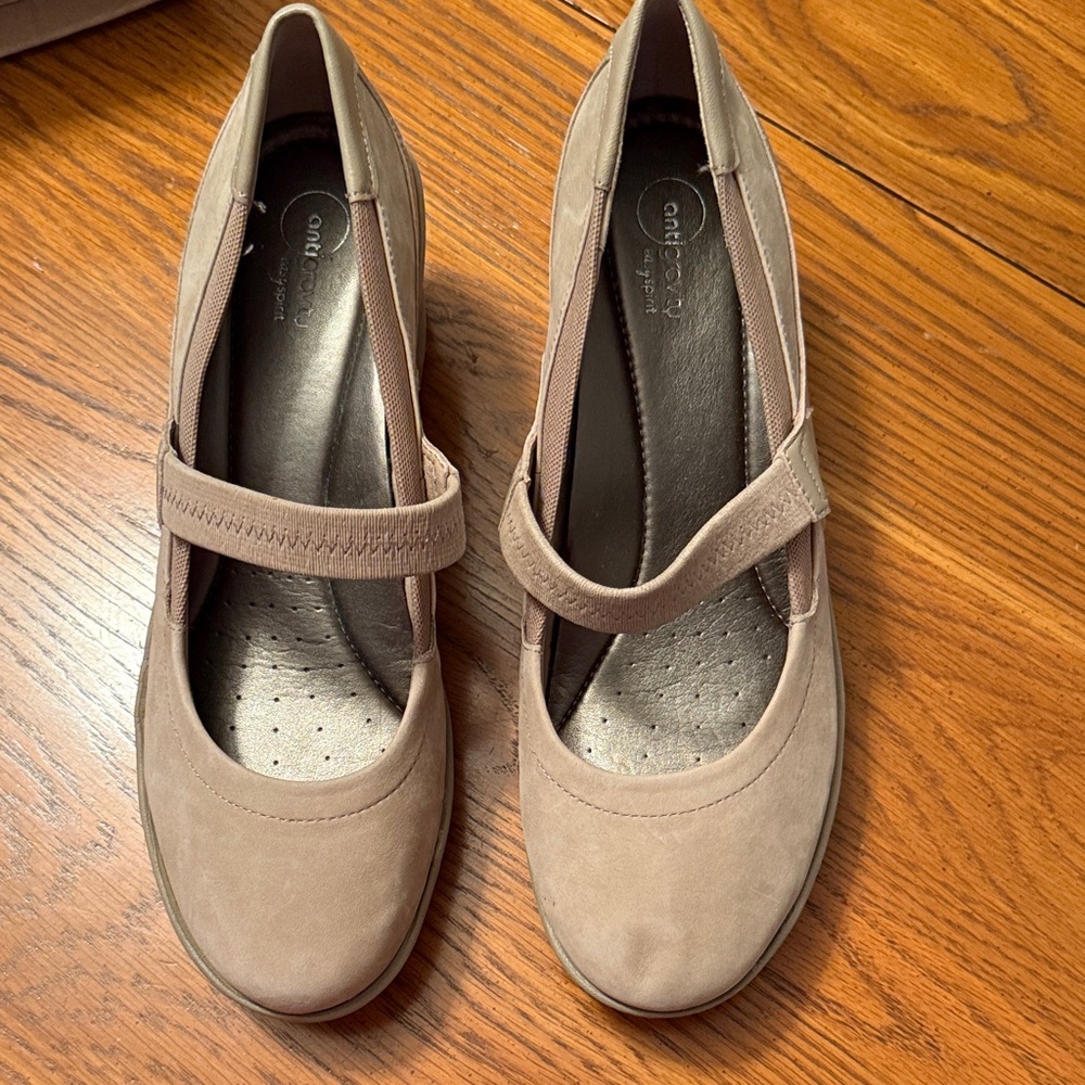 Easy Spirit Women's Taupe Mary Jane Wedge Shoe